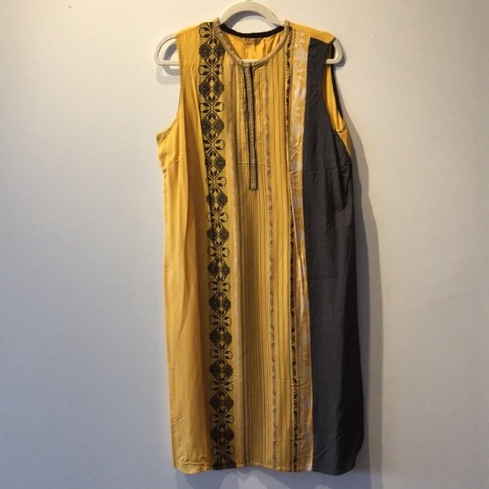 Aurelia Kurta XXL Sleeveless Yellow Pattern Tribal Pattern Indian Attire